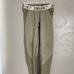 GYMSHARK Olive green leggings